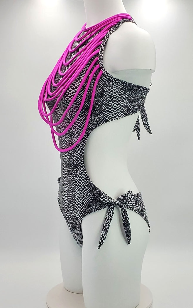 Monokini venenoso